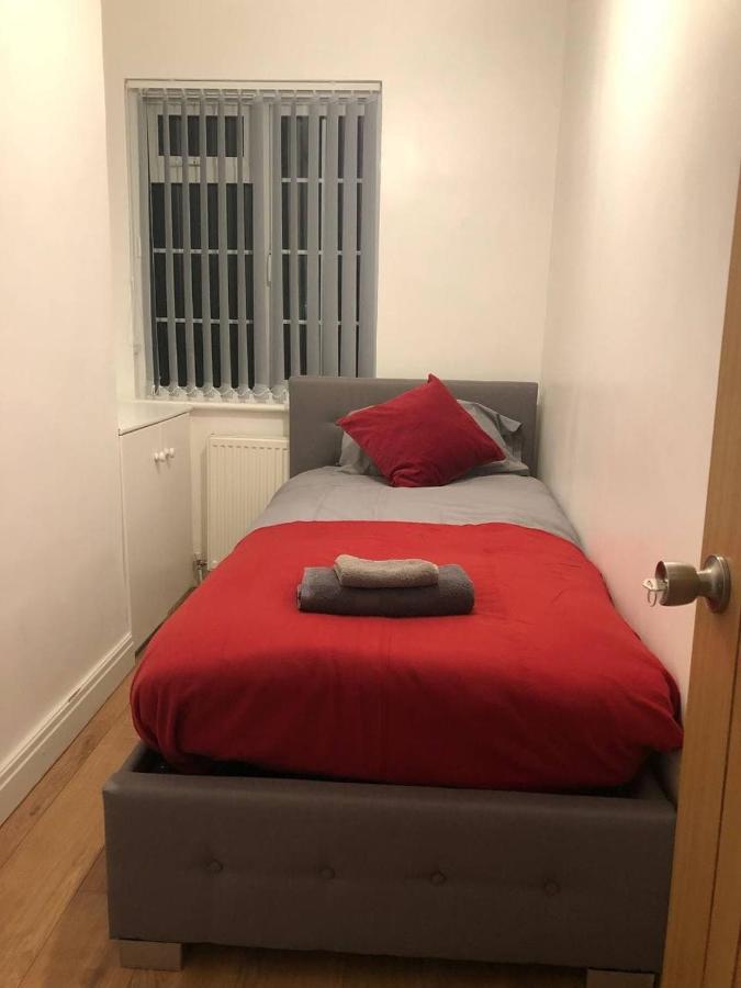 Modern Newgate Apartments - Kingsbury Underground, All Local Amenities On Your Doorstep Harrow Εξωτερικό φωτογραφία